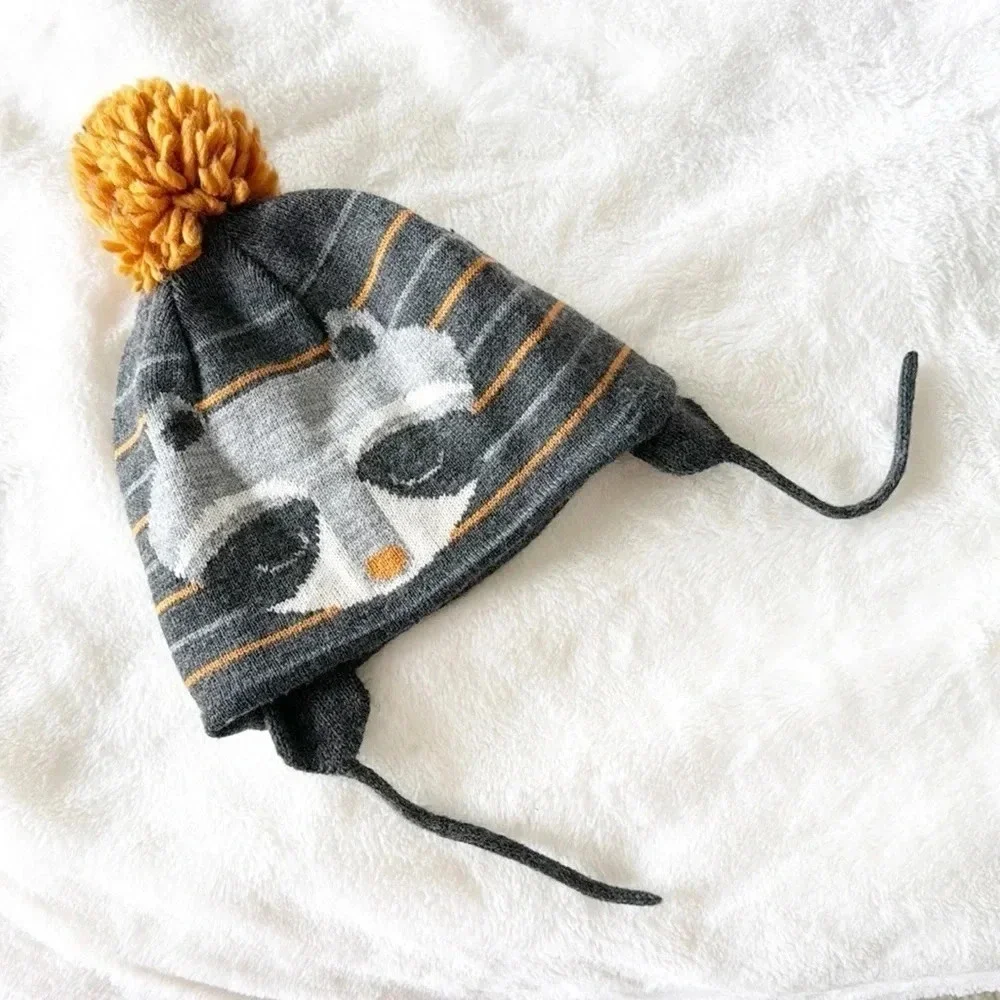 Zara baby winter Pom Pom hat with raccoon print size 6-12 months